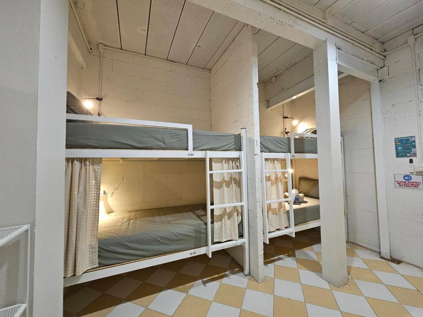 Hao Norn Hostel Thong Sala Eksteriør billede