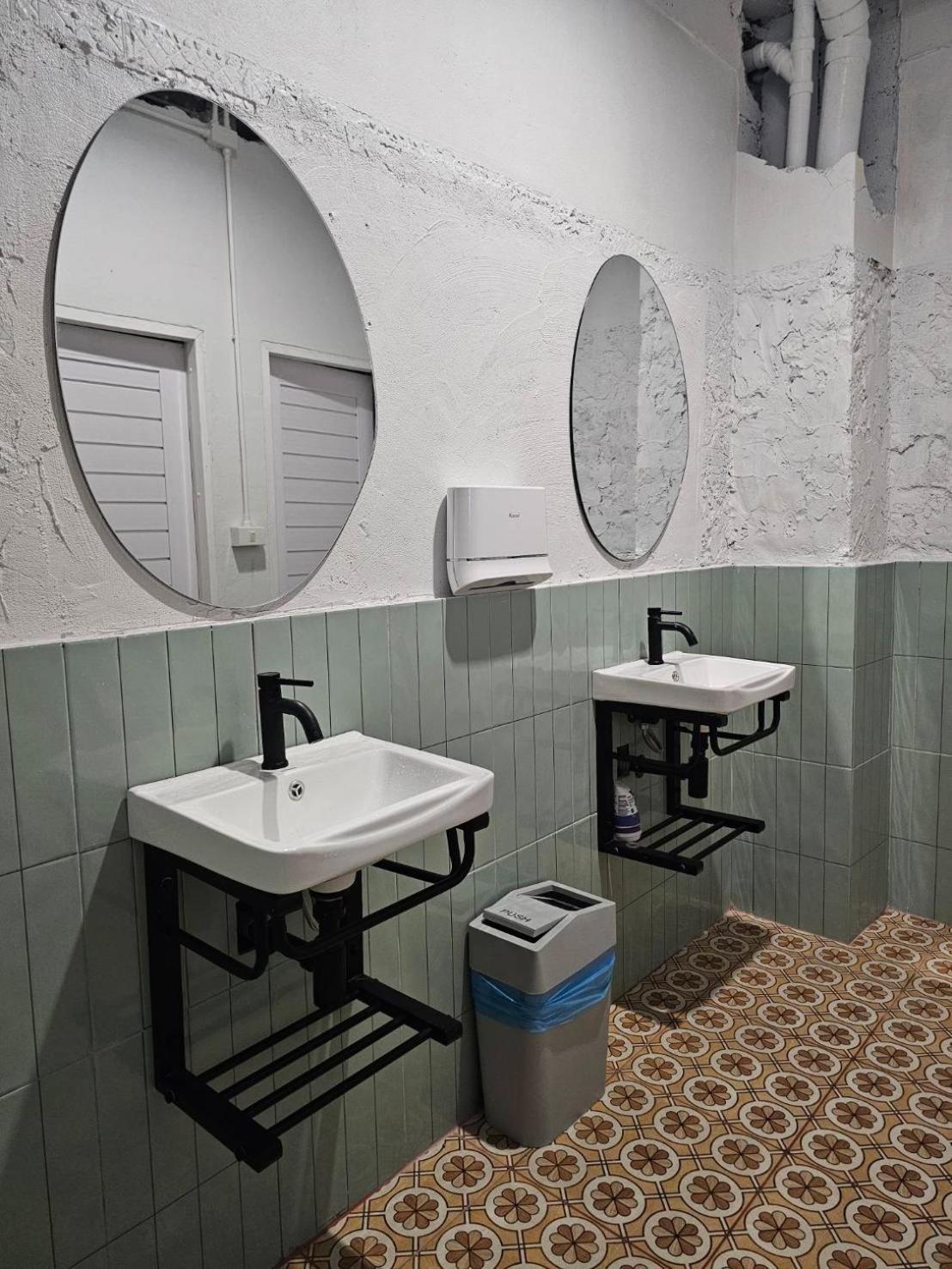 Hao Norn Hostel Thong Sala Eksteriør billede