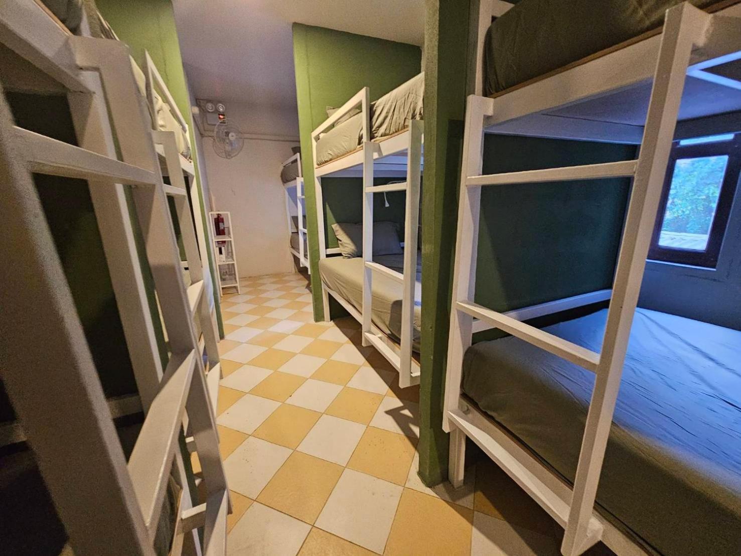 Hao Norn Hostel Thong Sala Eksteriør billede