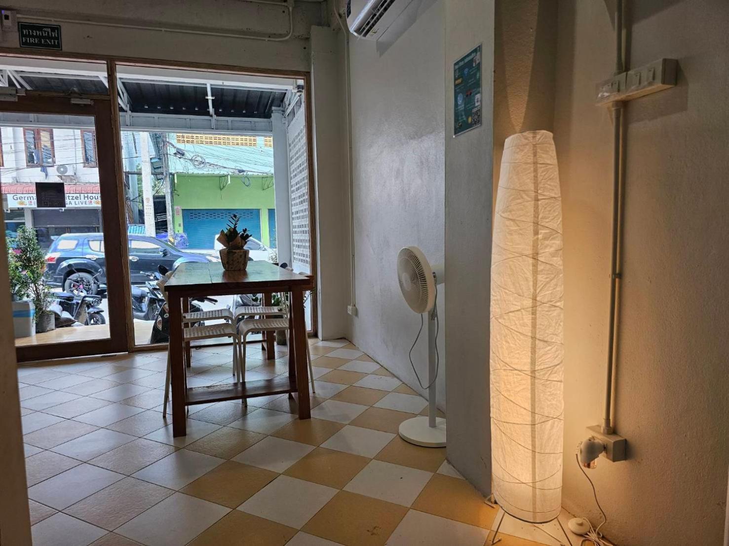 Hao Norn Hostel Thong Sala Eksteriør billede